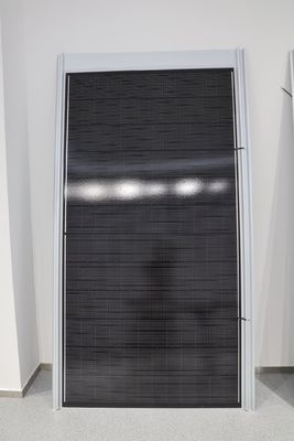 520W Stahl BIPV Solarmodule Dachfliesen für den Bau 25A Max Fuse Strom